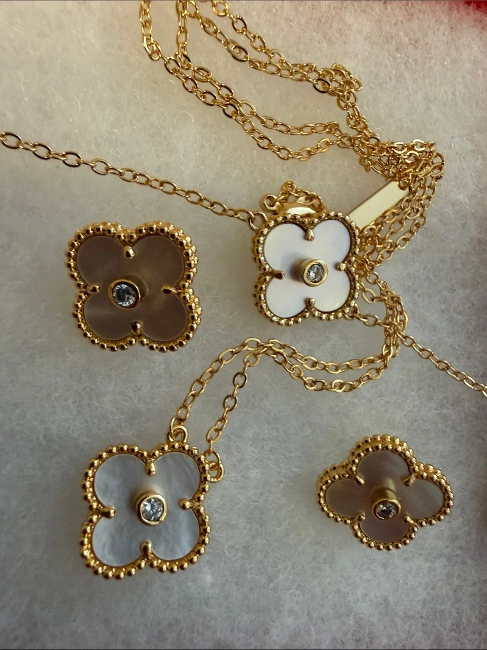 Gold & White vanilla Clover Necklace and Earrings Set